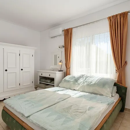 Сasa de vacaciones Vrisoules Poolvilla Methoni (Messenia)