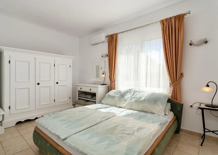 Сasa de vacaciones Vrisoules Poolvilla Methoni (Messenia)