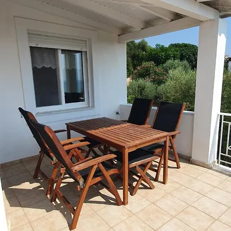 Vrisoules Poolvilla بيت للعطل *