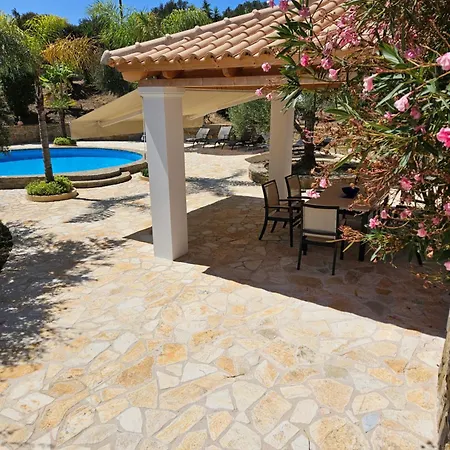 Vrisoules Poolvilla بيت للعطل *