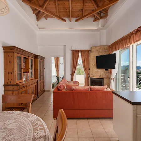 Vrisoules Poolvilla
