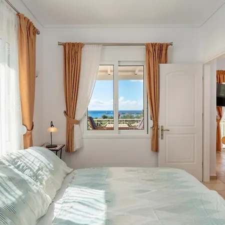 Vrisoules Poolvilla Vakantiehuis