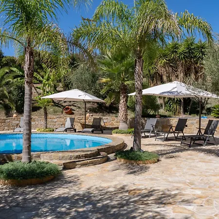 Vrisoules Poolvilla Vakantiehuis *