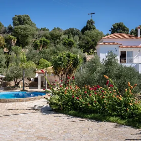 Vrisoules Poolvilla *