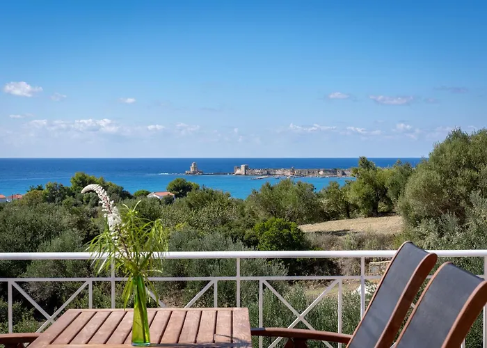 Vrisoules Poolvilla *